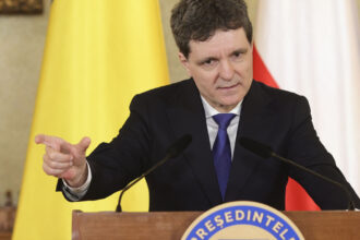 presedintele nicusor dan a promulgat legea care conditioneaza finantarea centrelor sociale de licenta de functionare 6a31684fdcf4e
