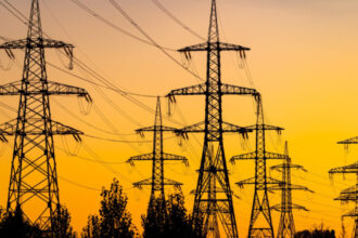 productia de energie a romaniei a scazut in primele patru luni din 2026 consumul populatiei s a redus cu peste 10 6a2fc074ec7cc