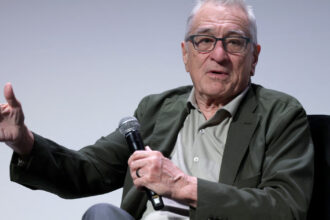 robert de niro il ataca din nou pe donald trump nu pot iubi o tara condusa de un tiran rasist misogin si xenofob 6a3020686e7d5