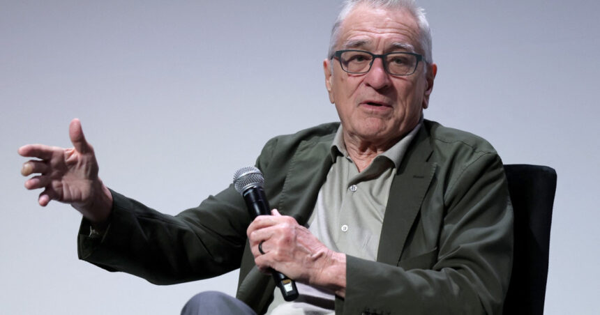 robert de niro il ataca din nou pe donald trump nu pot iubi o tara condusa de un tiran rasist misogin si xenofob 6a3020686e7d5
