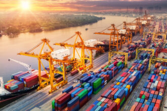 romania continua sa importe mai mult decat exporta deficitul balantei comerciale s a redus cu 7 in 2026 6a27e7978f262