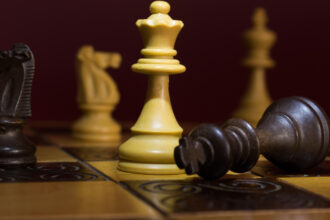 rusia candva cea mai puternica natiune din acest sport a fost suspendata din federatia mondiala de sah 6a2ae1818756a