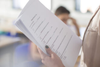 sindicatele din educatie profesorii de la evaluarea nationala au fost tinuti ostatici si umiliti pentru ca platforma online s a blocat 6a3949553f2ae