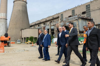 stadiul de realizare a termocentralei pe gaz de la mintia a depasit 80 anunta ilie bolojan 6a24fc48659ef