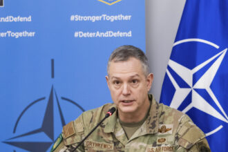 sua cer europei si canadei sa suplimenteze avioanele dronele si navele militare pe masura ce isi reduc contributia la nato 6a20637ed4bfa