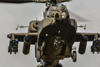 un elicopter apache s a prabusit in stramtoarea ormuz trump spune ca pilotii au fost salvati si nimeni nu a fost ranit 6a27b8de7bc14