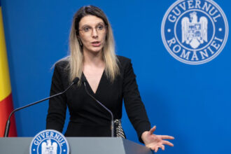video diana buzoianu sustine ca aur ar putea vota guvernul vestea un partid care s a vandut anti sistem este mana n mana azi cu sistemul 6a393ecce35bb