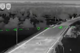video fortele ucrainene au publicat imagini cu un atac asupra unui pod din armiansk 50 de camioane cu combustibil luate prin surprindere 6a2b04bd0b39c