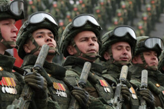 video rusia cauta soldati pentru ucraina razii ale politiei militare in centrul tarii nu ne dau nici cinci minute sa ne luam ramas bun 6a3531ae28a5f