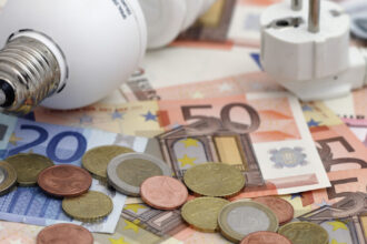 video vesti pentru consumatori ue pregateste o masura care ar putea reduce facturile la electricitate pentru milioane de oameni 6a2558a2dcd53