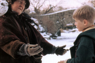a murit actrita brenda fricker doamna cu porumbei din filmul singur acasa 6a5a344717b92