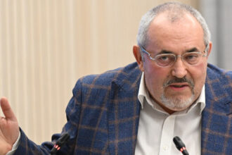 boris nadejdin opozant al lui vladimir putin a fost adaugat de rusia pe lista agentilor straini inaintea alegerilor din toamna 6a51470a9e083