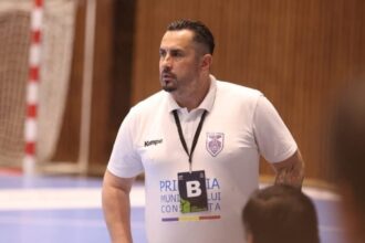 constantenii cristian acsentie si ionut puscasu la startul europenelor u20 de handbal 6a4b997e75254