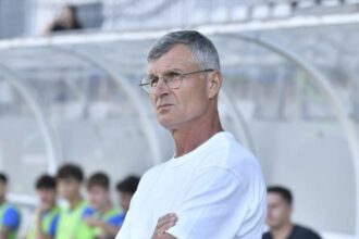 debut cu sperante si emotii pentru farul constanta in fieful universitatii cluj 6a5d3f1cbe832