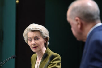 diplomatie si gustari cina de lucru dintre von der leyen si erdogan marcata de tensiuni in relatia dintre ue si ankara 6a4e0cff284d4