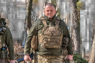 fostul sef al armatei ucrainene valerii zalujnii a anuntat oficial ca va candida la alegerile prezidentiale 6a4511c3caf1b