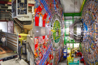 foto de la un liceu din buzau la cern povestea romancei implicate in proiectul care ar putea dezvalui secretele materiei intunecate 6a5f1b697dadc