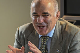 garry kasparov spune care e conditia indispensabila pentru instaurarea pacii in europa ofera rusiei singura sansa de schimbare 6a44b9f853c7c