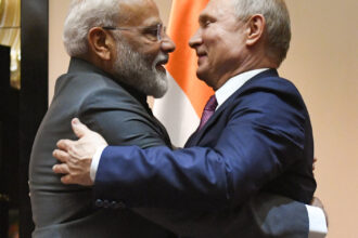 inevitabilul s a produs putin l a rugat pe modi sa i vanda benzina cantitatile impresionante pe care le va importa rusia din india 6a451fef6f61c
