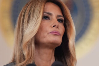 iranul publica un videoclip despre cum poate fi asasinata melania trump 6a6855da975de