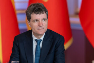 nicusor dan solutia pentru criza politica este la partide ce crede despre varianta cu patru guverne succesive 6a590976dd400