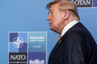 oarecum neasteptat atitudinea schimbatoare a lui trump inceput de summit nato cu critici ton diferit in spatele usilor inchise 6a4e8ef51c20e