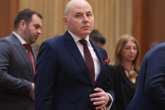replica pentru sorin grindeanu de la vicepresedintele pnl alexandru muraru criza in care ne aflam poarta semnatura psd 6a4bf30992f3c