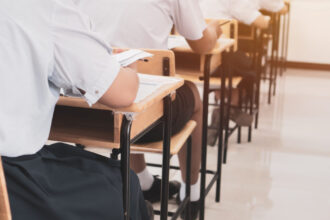 un consilier local aur ar fi incercat sa fraudeze bacalaureatul pe care l a picat au trecut niste ani si mai trebuie pregatire 6a54f5542f8a7