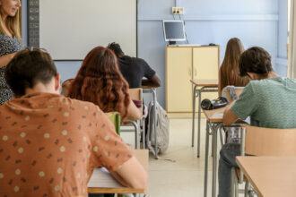 video bacalaureat 2026 elevii care nu au ajuns la timp la examen pot sustine proba la ora 1300 6a44b9fa543d6