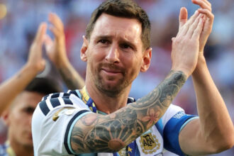 video ce cadouri personalizate a oferit lionel messi tuturor coechipierilor sai dupa cupa mondiala 6a6773ad5536c