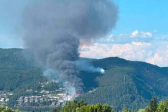video incendiu devastator in norvegia sute de oameni evacuati si peste 100 de case distruse 6a5b42fd72754