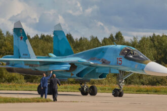 video momentul in care serviciul de informatii militare ucrainean a distrus un avion mig 29 rus la baza aeriana belbek din crimeea 6a493afc14927