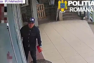 video politia cere ajutor pentru prinderea unui hot de buzunare din drobeta turnu severin filmat in timp ce fura portofelul unei femei 6a6847cdd2006