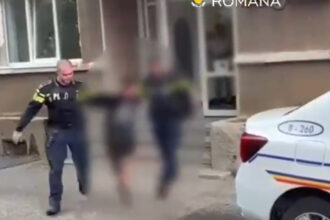 video un barbat acuzat de viol a fost prins in bucuresti dupa ce a incercat sa fuga de politisti 6a49377843a07