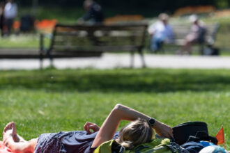 vremea se incalzeste din nou in weekend meteorolgii anunta cand sunt asteptate din nou ploi si vijelii 6a50ac803ad78